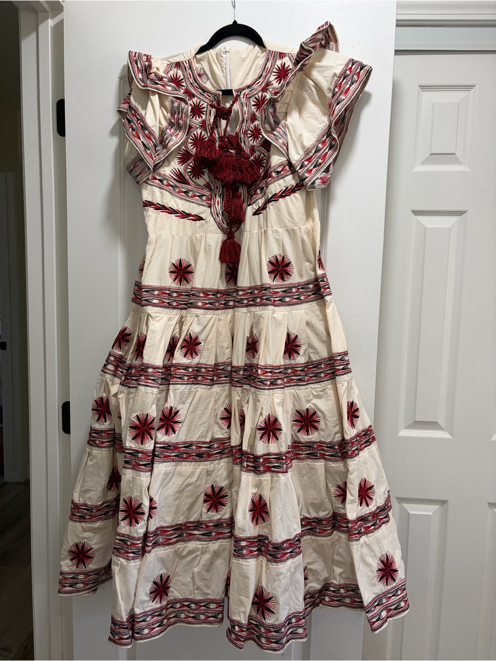 Spectacular Mexican Artisan Embroidered Tlahuitoltepec Maxi Dress — BRAND NEW